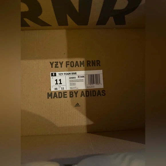 Adidas Yeezy Foam RNR “Desert Sand” GV6843